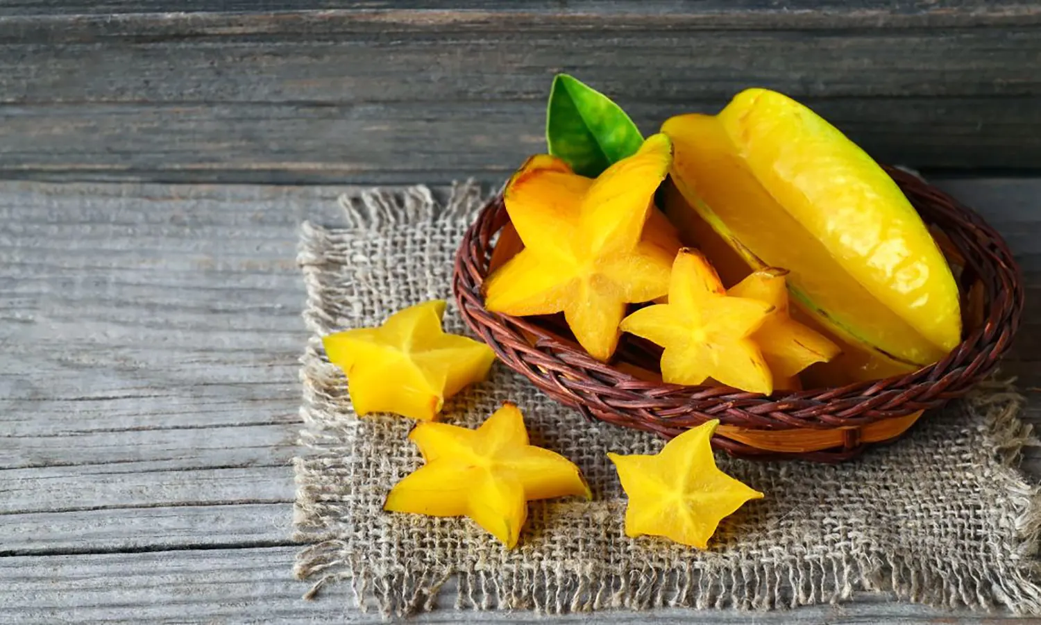 Beragam Manfaat Buah Belimbing, Si Buah Tropis yang Mirip Bintang