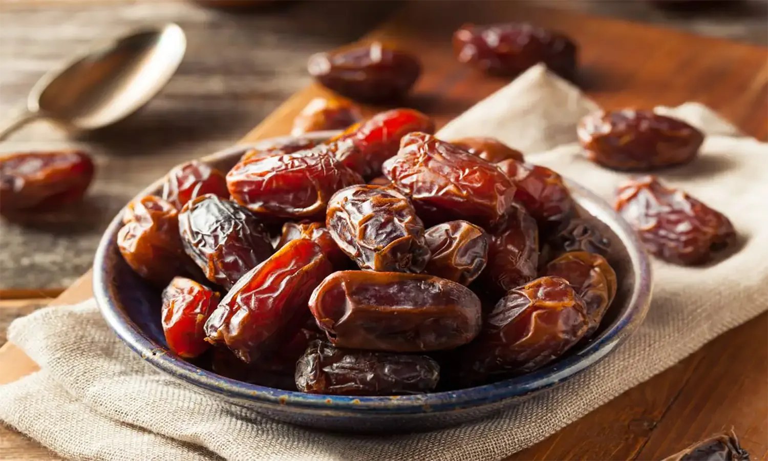 Kurma: Kandungan Gizi dan Manfaat Kurma Bagi Tubuh